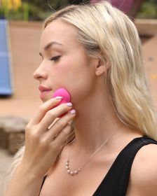 Rita Pink Makeup Sponge